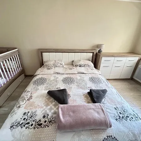 Deluxe Karina-free Parking Apartment